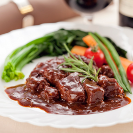 ステーキハウス三田屋 ビーフ赤ワイン煮込