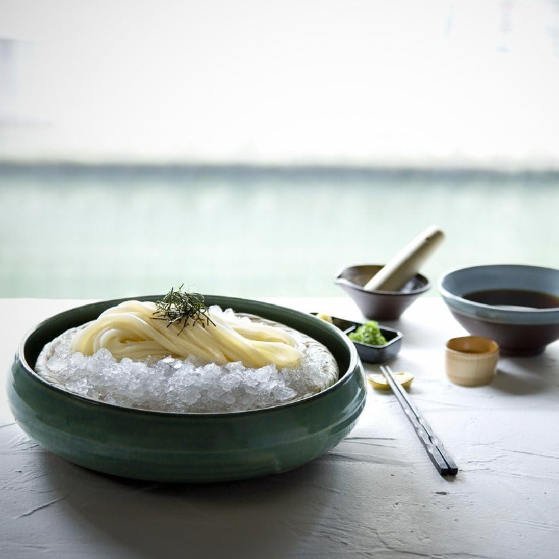 つるとんたん 半生ざるのおうどん – みつほし